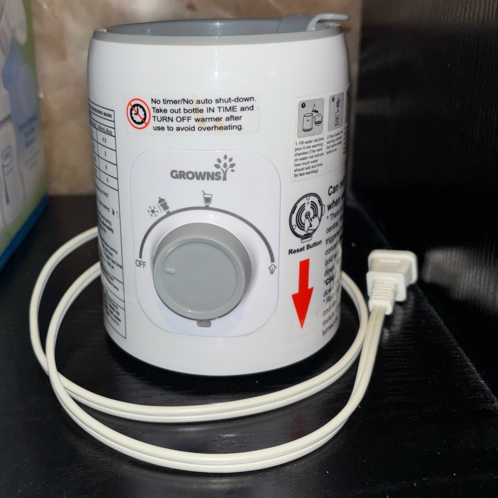 Grownsy Bottle Warmer in White and Gray
